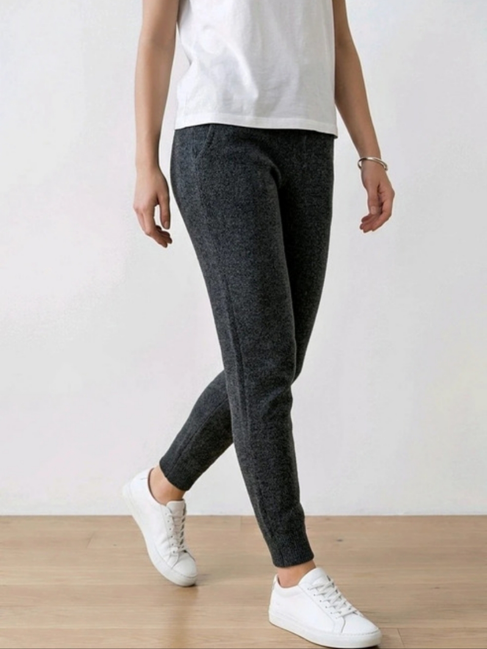 Theory Wool Jogger Pants In Gray 🩶